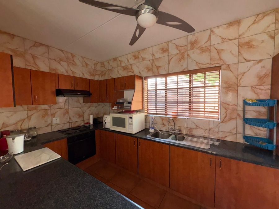 3 Bedroom Property for Sale in Safari Gardens North West